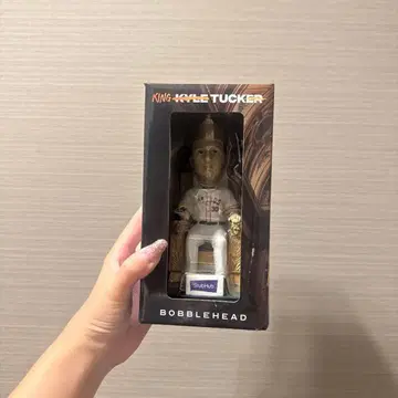 카일 타커 보블헤드