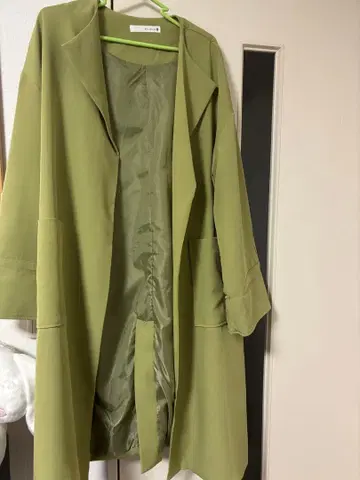 올리브 그린 롱 코트