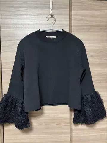 [ 새상품급 ] Apuweiser-riche 푸들 니트 블랙