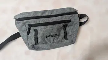 언더아머 바디백