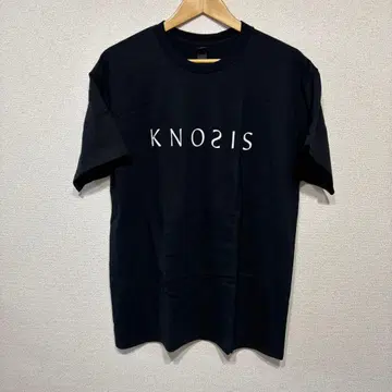 Knosis T셔츠 Black x White