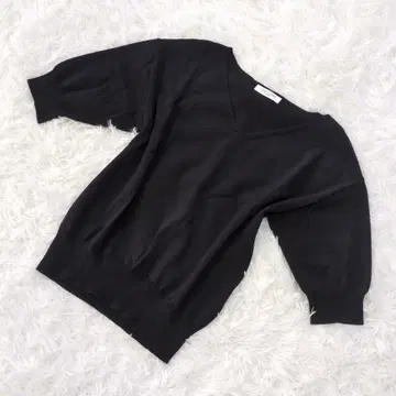 [오후온] 새상품급 OFUON 블랙 V넥 반팔 니트 38(M)