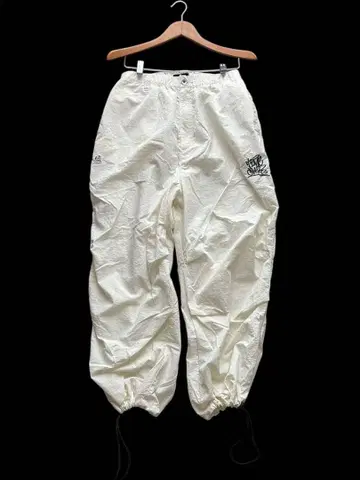 A'gem 에이잼 나일론 팬츠 샤카팬츠 베이지 계열 프리