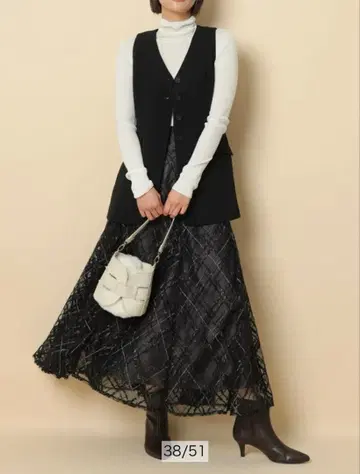 아푸와이저 리셰 체크 자수 스커트