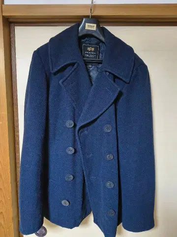 알파 인더스트리즈 네이비 피코트