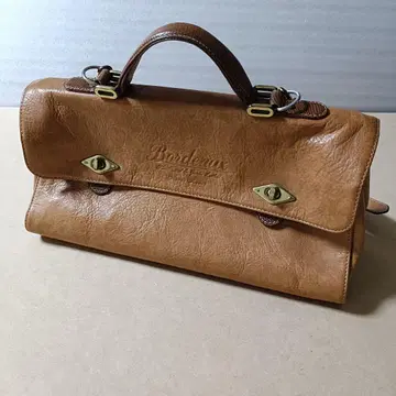 나오미 카와이 가죽 숄더백 핸드백