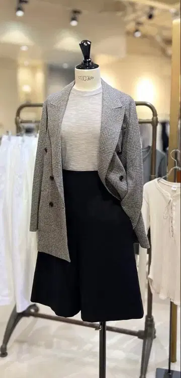 매디슨 블루 HIGH WAIST 하프 팬츠