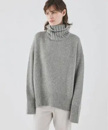 [ 새상품급 ] GALERIE VIE 파인 울 터틀넥 풀오버 S