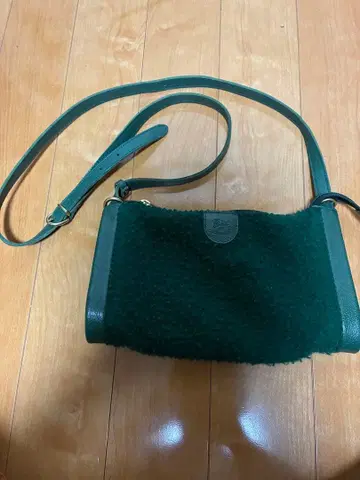 ILBISONTE 일비종떼 보아 가죽 그린