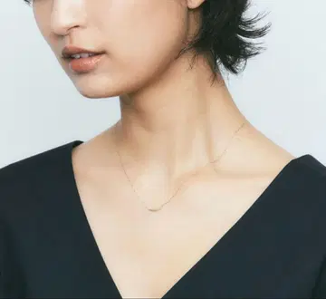 K10 YG 레이어 크레센트 문 목걸이