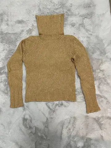 CLEO&PAI 베이지 니트 스웨터