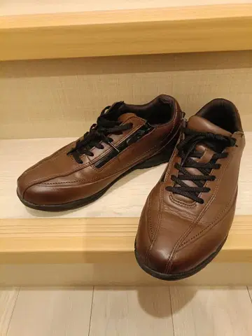 미즈노 LD40 VI 경량 캐주얼 워킹화