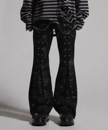 [ GRANCY ] 클레이지 디자인 스키니 플레어 데님 팬츠 S 사이즈