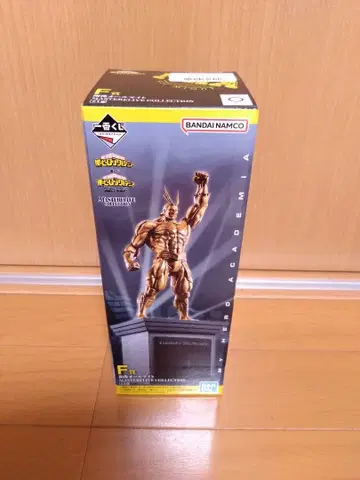 제일복권 나의 히어로 아카데미아 상반된 마음 동상 올마이트 피규어