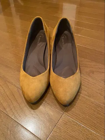 카멜 스웨이드 펌프스 24.5cm