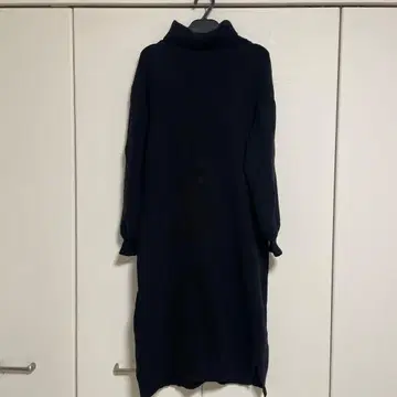 터틀 니트 원피스 블랙