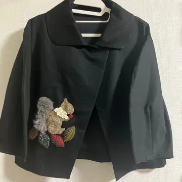 다이아몬드를 찾았어요 통통한 소매의 판초 스타일 자켓