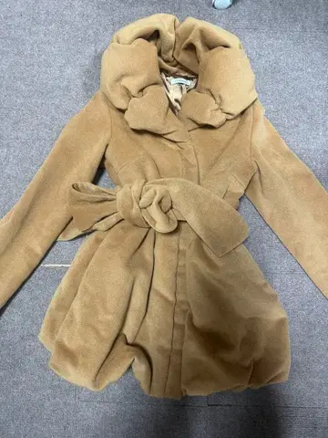 미사용 LIP SERVICE 후드 부착 베이지 롱 코트