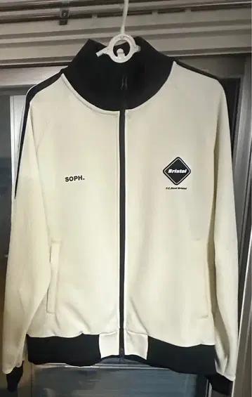 TRAINING TRACK JACKET M 사이즈