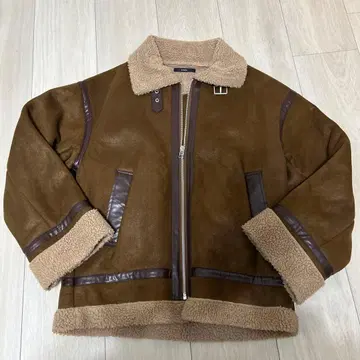 EMODA 무스탕 코트