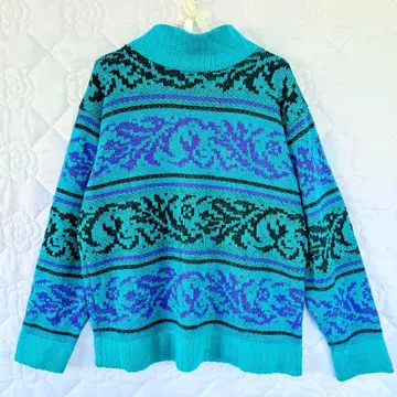 헤이세이 레트로 화려하고 귀여운 터콰이즈 올 패턴 지오 니트 풀오버