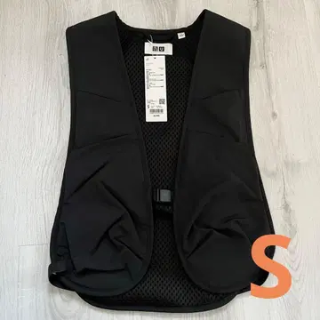 [새상품] UNIQLO U 유틸리티 베스트 S 블랙 검정 유니클로 U