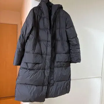 다크 그레이 롱 다운 자켓