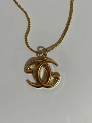 골드 더블 G 로고 목걸이