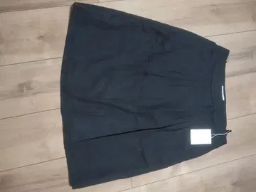 새상품 KUMIKYOKU 블랙 스커트 사이즈 2