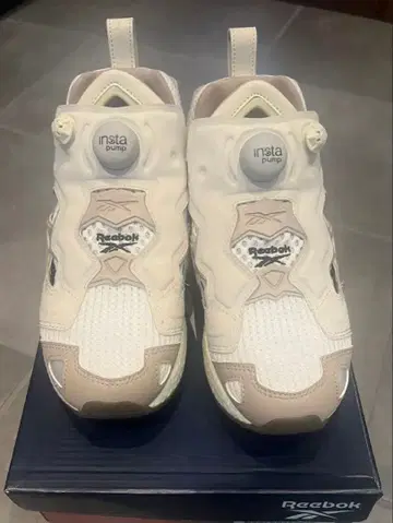 Reebok 펌프 퓨리