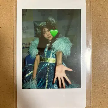 사쿠라이 유이 FRUITS ZIPPER 폴라로이드 스팽글 의상