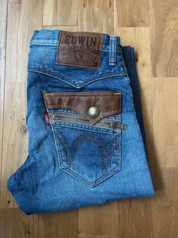 [ EDWIN ] 에드윈 EXS404 플랩 디자인 루즈 스트레이트 데님