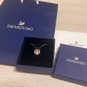 컨디션 최상 스와로브스키 댄싱 크리스탈 목걸이