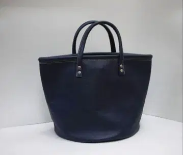 크림 컴퍼니 글로브 레더 블랙 버킷 토트 블랙