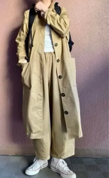 작가 RATA 씨 밀리터리 코트 베이지