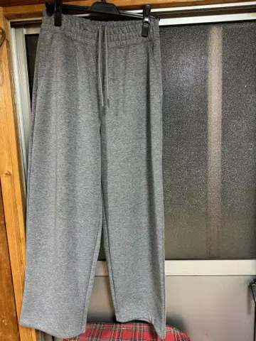 택 포함 미사용 새상품 UNIQLO C 그레이 스웨트 팬츠 S