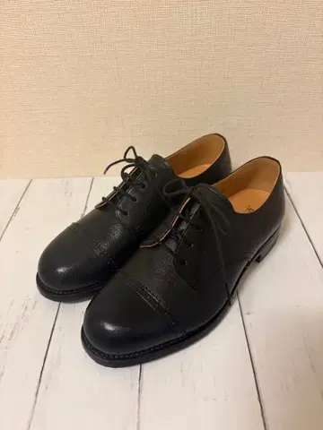 [새상품 미사용] 스코치 그레인 여성 신발 23.5cm