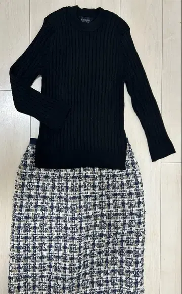 저스길리티 니트와 스커트 세트