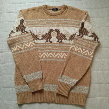 WILD-MAN 베이지 새 패턴 니트 스웨터