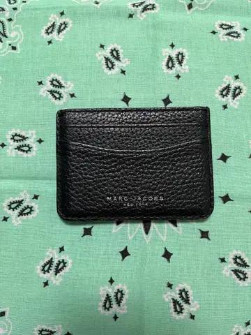 MARC JACOBS 마크제이콥스 고담 가죽 카드 케이스