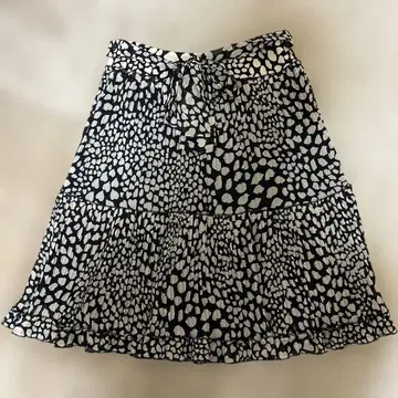 TO BE CH I C 스커트