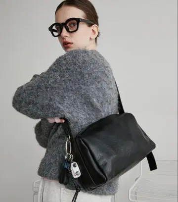 Auntie Rosa Holiday 인조 가죽 2WAY 스퀘어 백