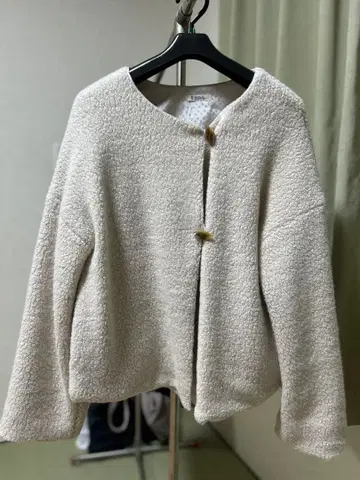 노카라 보아 자켓 크림색