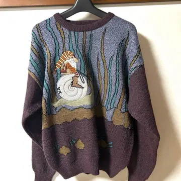 달팽이 자수 니트 스웨터