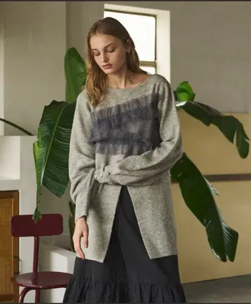 튤 슬릿 디자인 니트