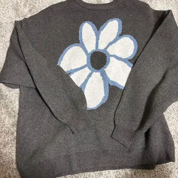 re_k by JUNRED 꽃 패턴 니트 스웨터 그레이