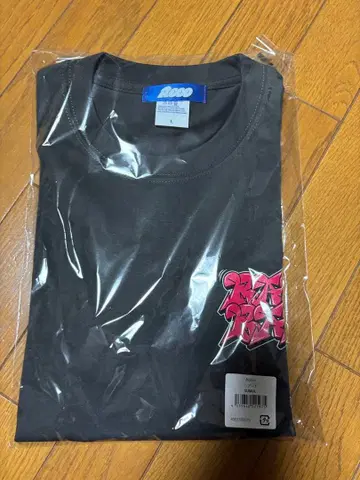 Aooo BAKU BAKU 투어 T셔츠 스미 L