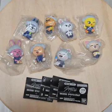 SKZOO 사우나 피규어 가챠 스키즈 8체 컴프 세트 미사용 새상품