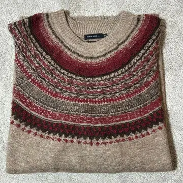 [ 인기 브랜드 ] 사이즈 4 니코앤드 노르딕 무늬 니트