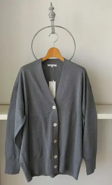 [ 미사용 새상품 ] 23구 고급 스테디셀러 실크 혼방 가디건 상의